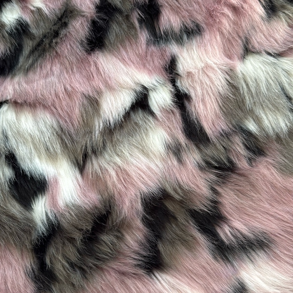 Faux fur throw blanket